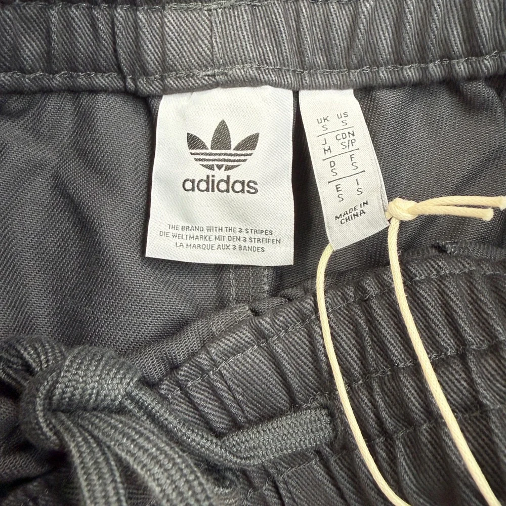 Adidas Men SMALL Rugby Shorts Carbon All Blacks Originals Trefoil KG4694 NWT